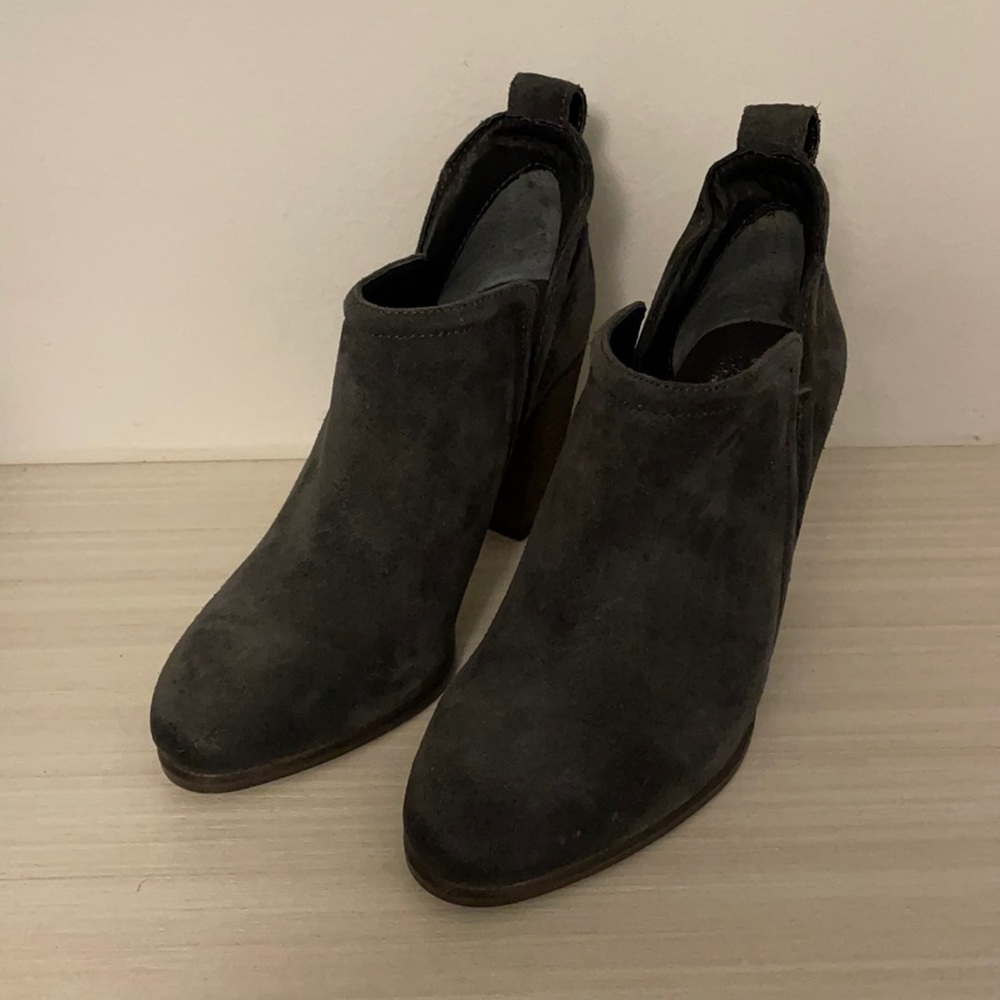 Vince Camuto women’s booties